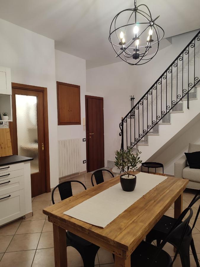 Apartament L'Oliva Contesa - La Nera Gaeta Zewnętrze zdjęcie