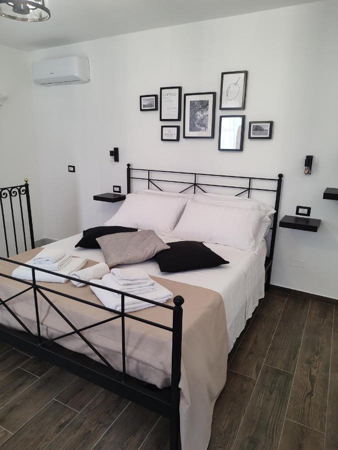 Apartament L'Oliva Contesa - La Nera Gaeta Zewnętrze zdjęcie